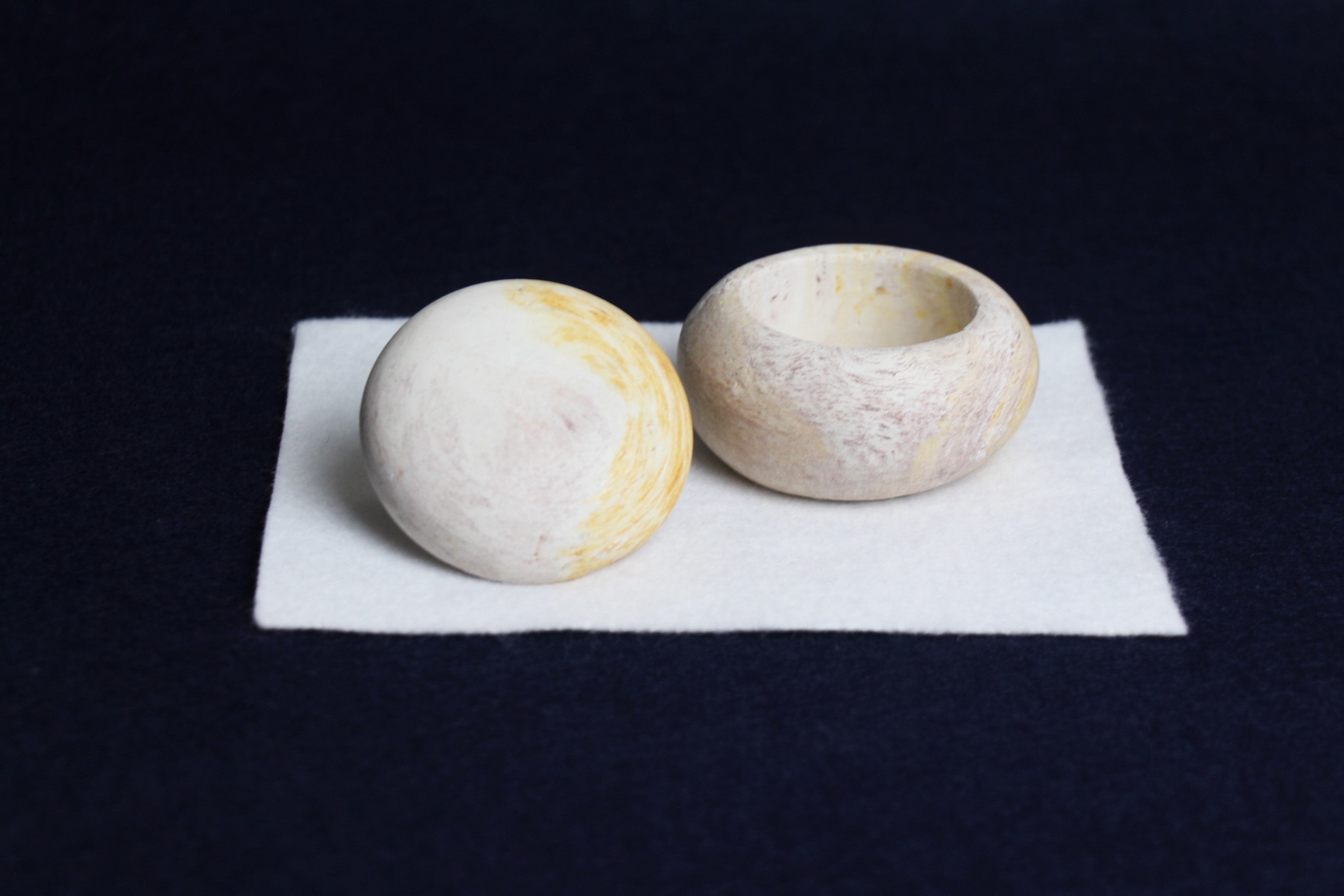 Spherical stoneware inkwells for Arabic calligraphy