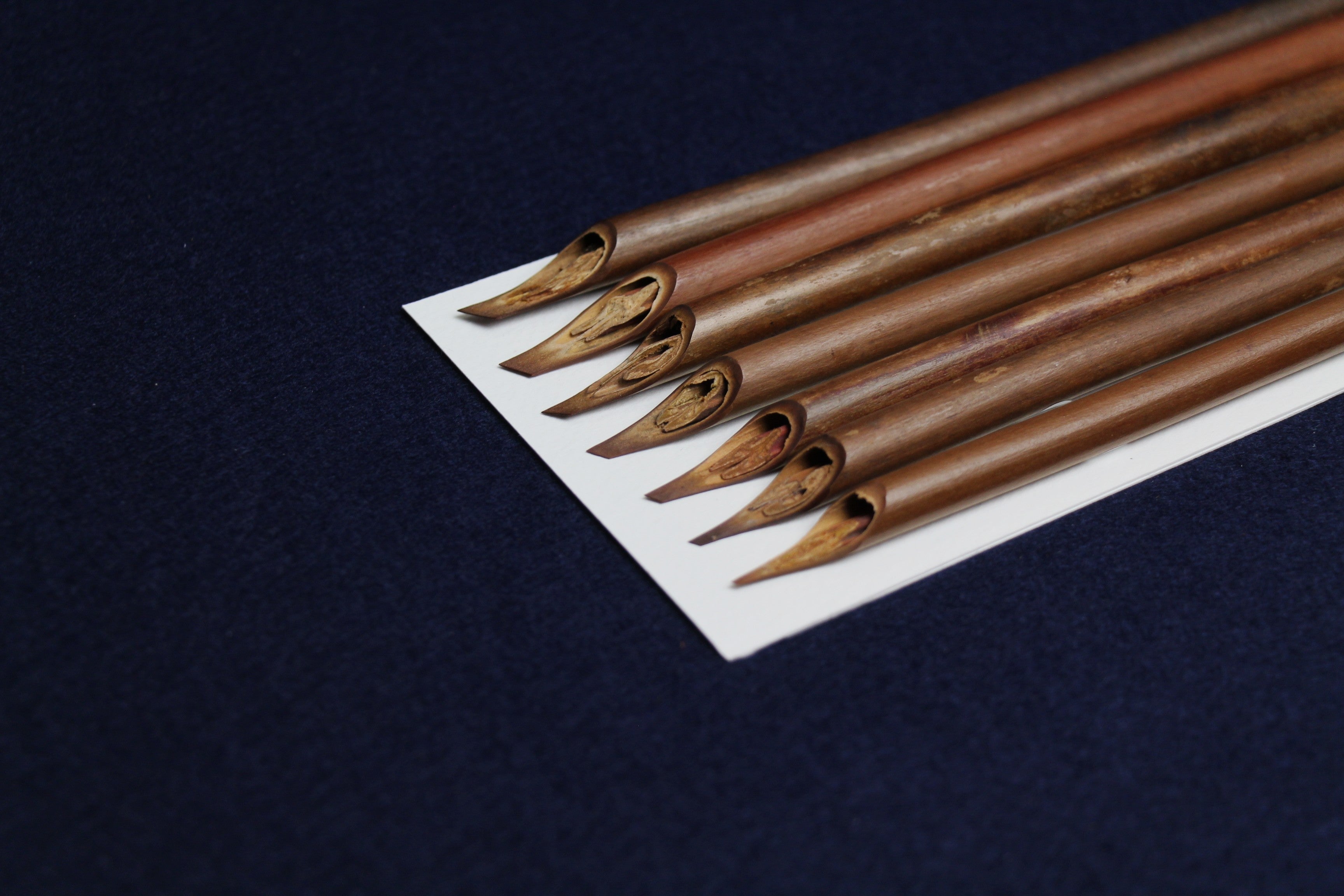 Left hand set of 7 light handam qalams, dip pens for Arabic calligraphy: 1-7 mm, right oblique nib