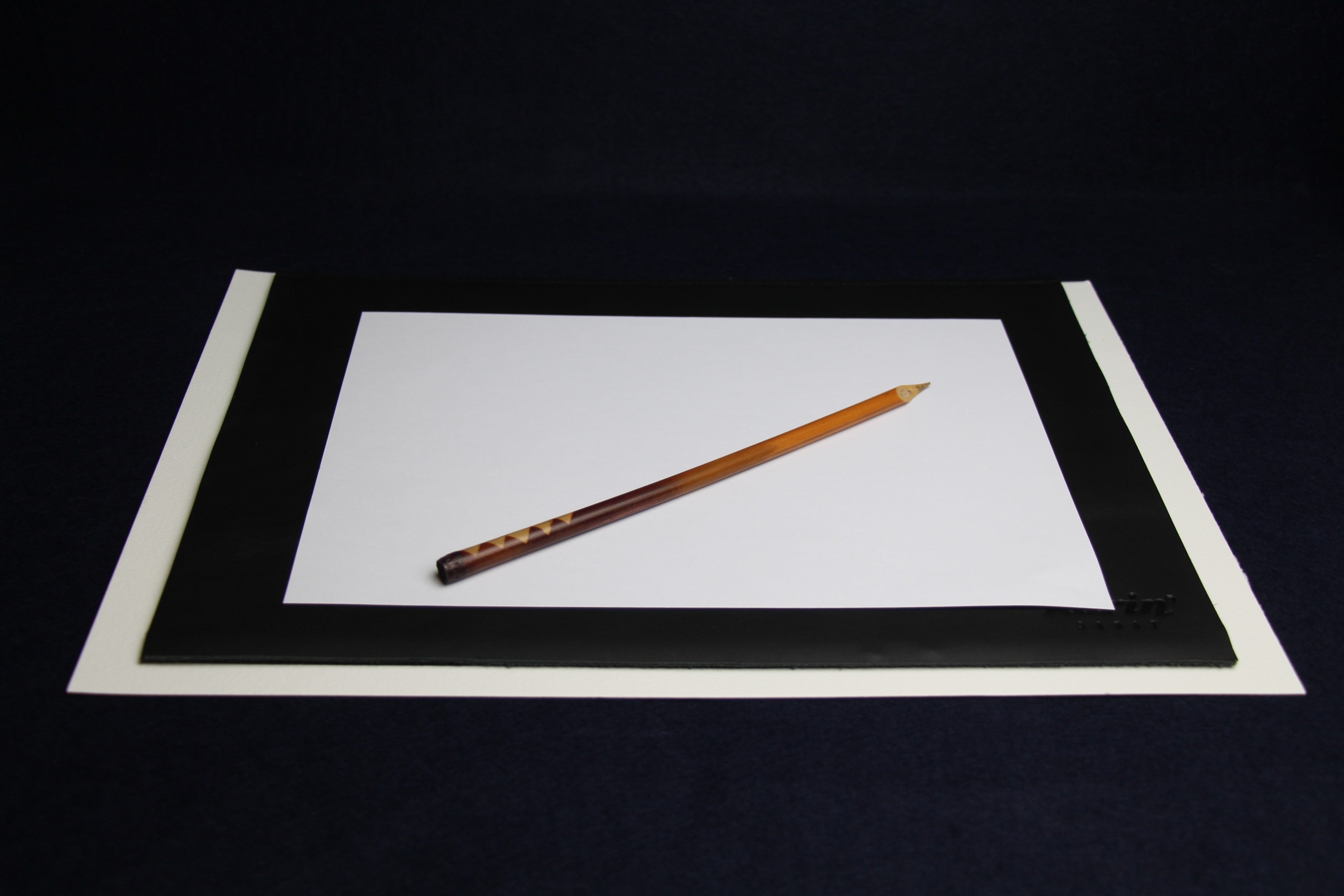 Leather writing mat with backing: 40 x 30 cm - black