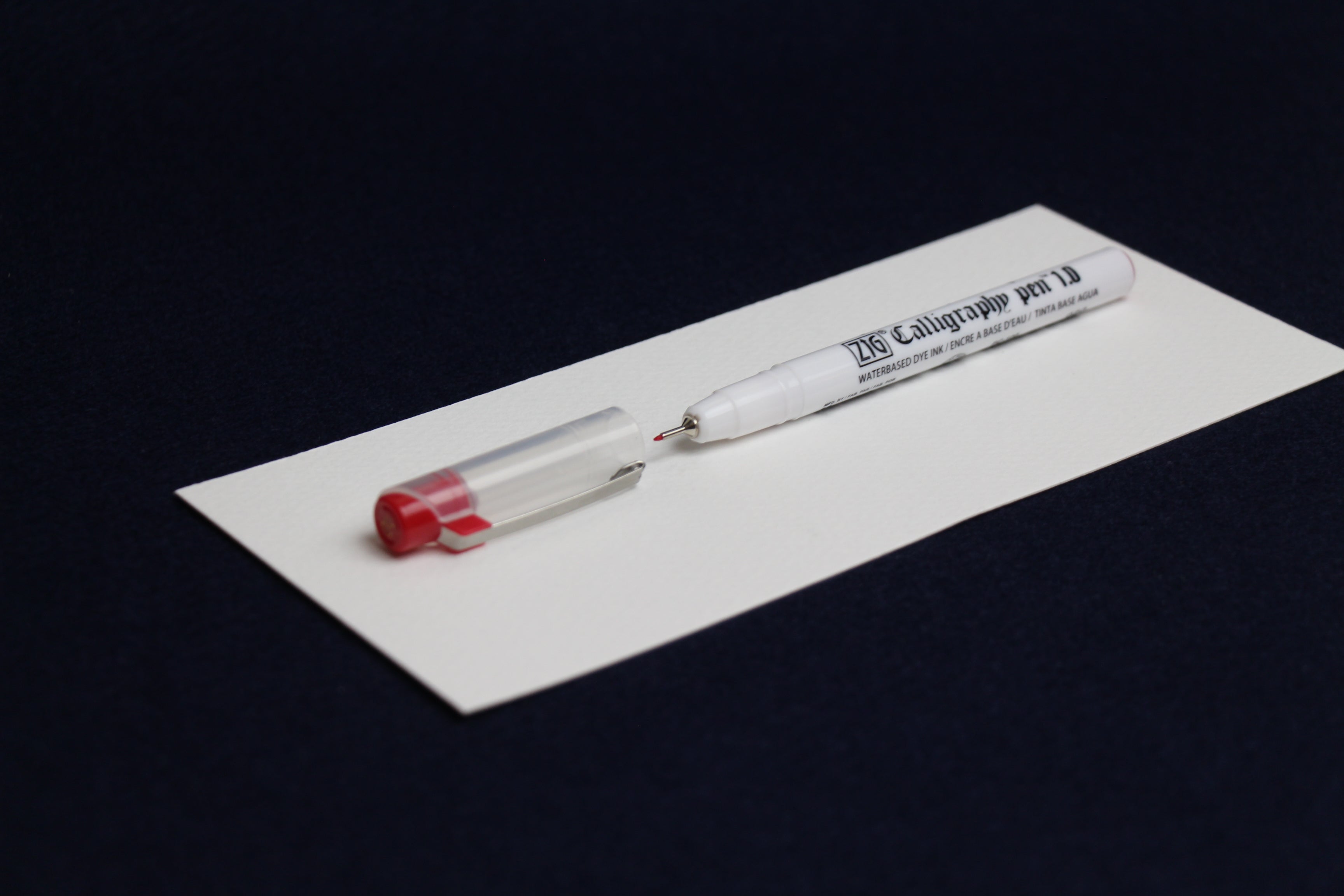 Red Kuretake ZIG Calligraphy Pen with chiselled oblique nib for Arabic calligraphy: 1 mm
