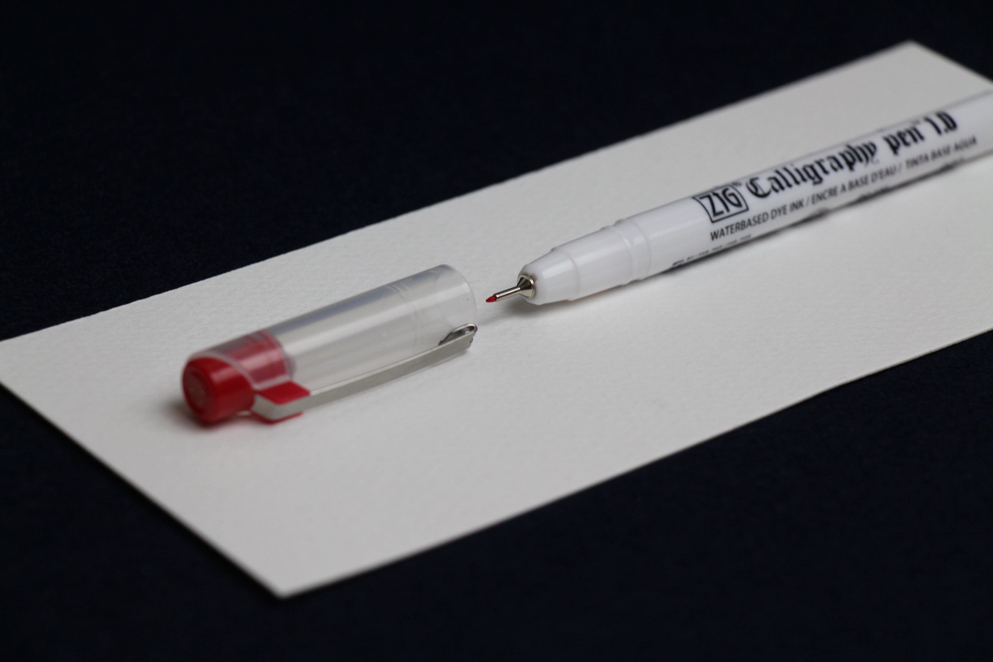 Red Kuretake ZIG Calligraphy Pen with chiselled oblique nib for Arabic calligraphy: 1 mm