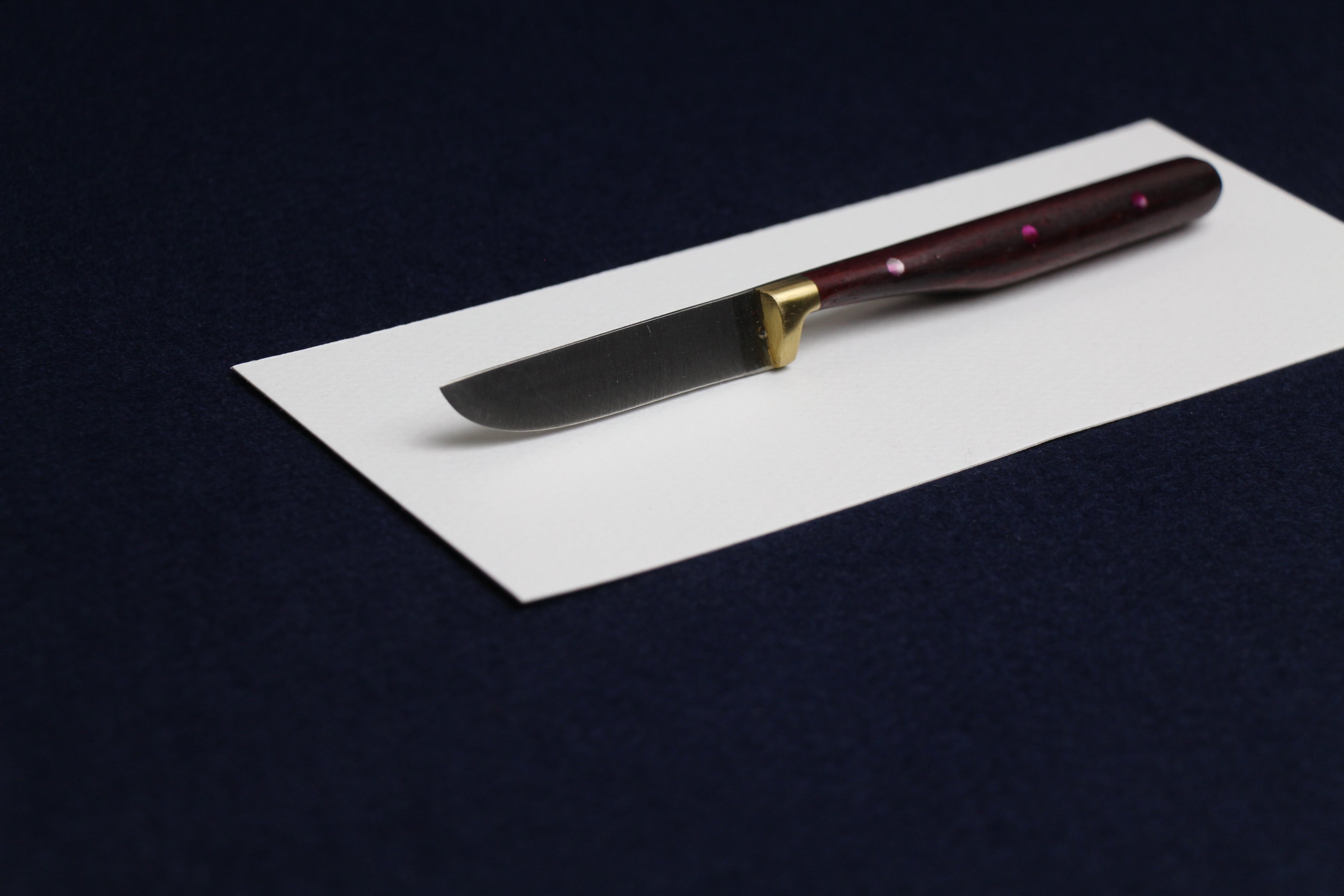 Knife for Arabic calligraphy qalam pens with dark red handle