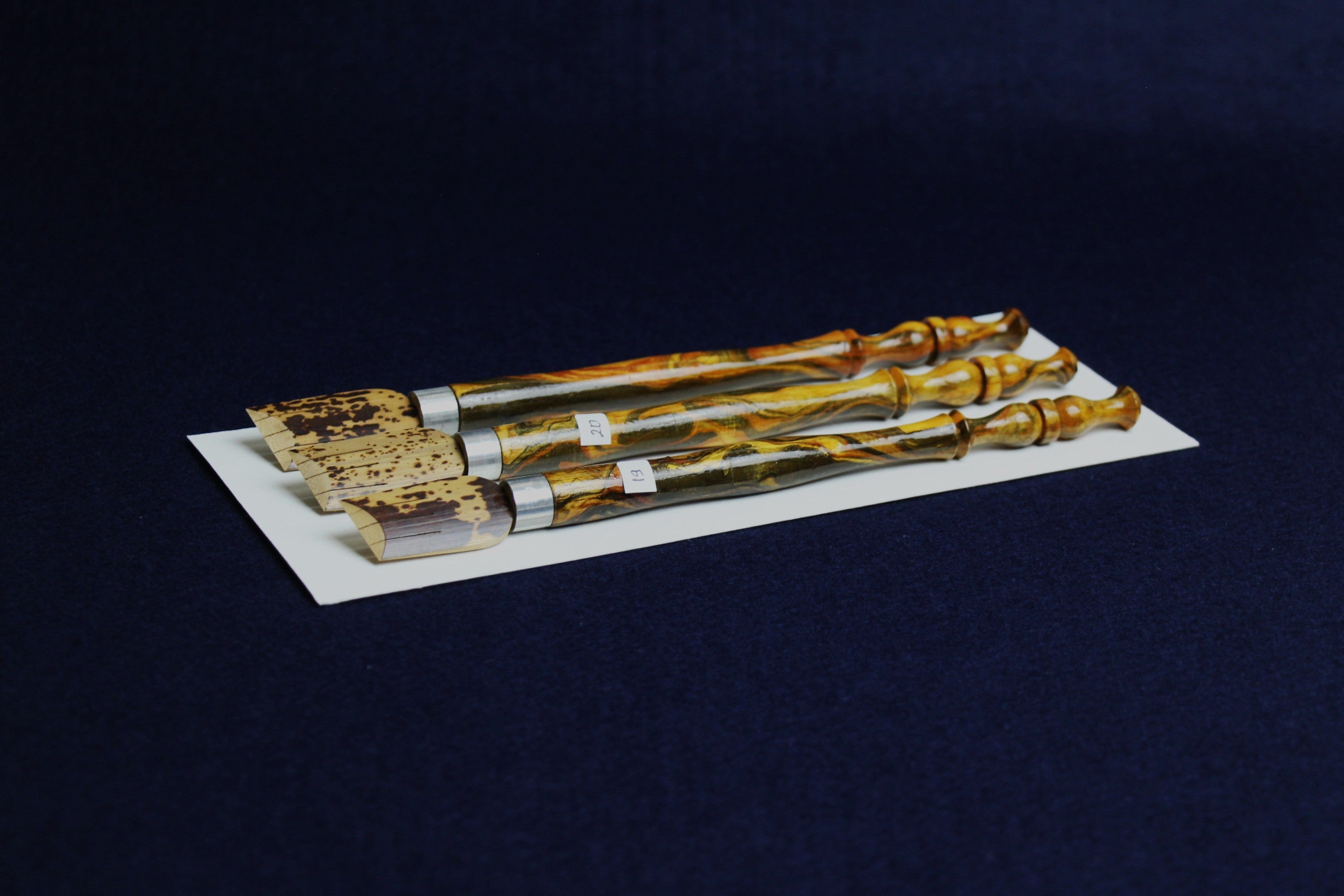 Set of 3 bamboo qalams for Arabic calligraphy: 19 - 21 mm, dip pen with left oblique nib