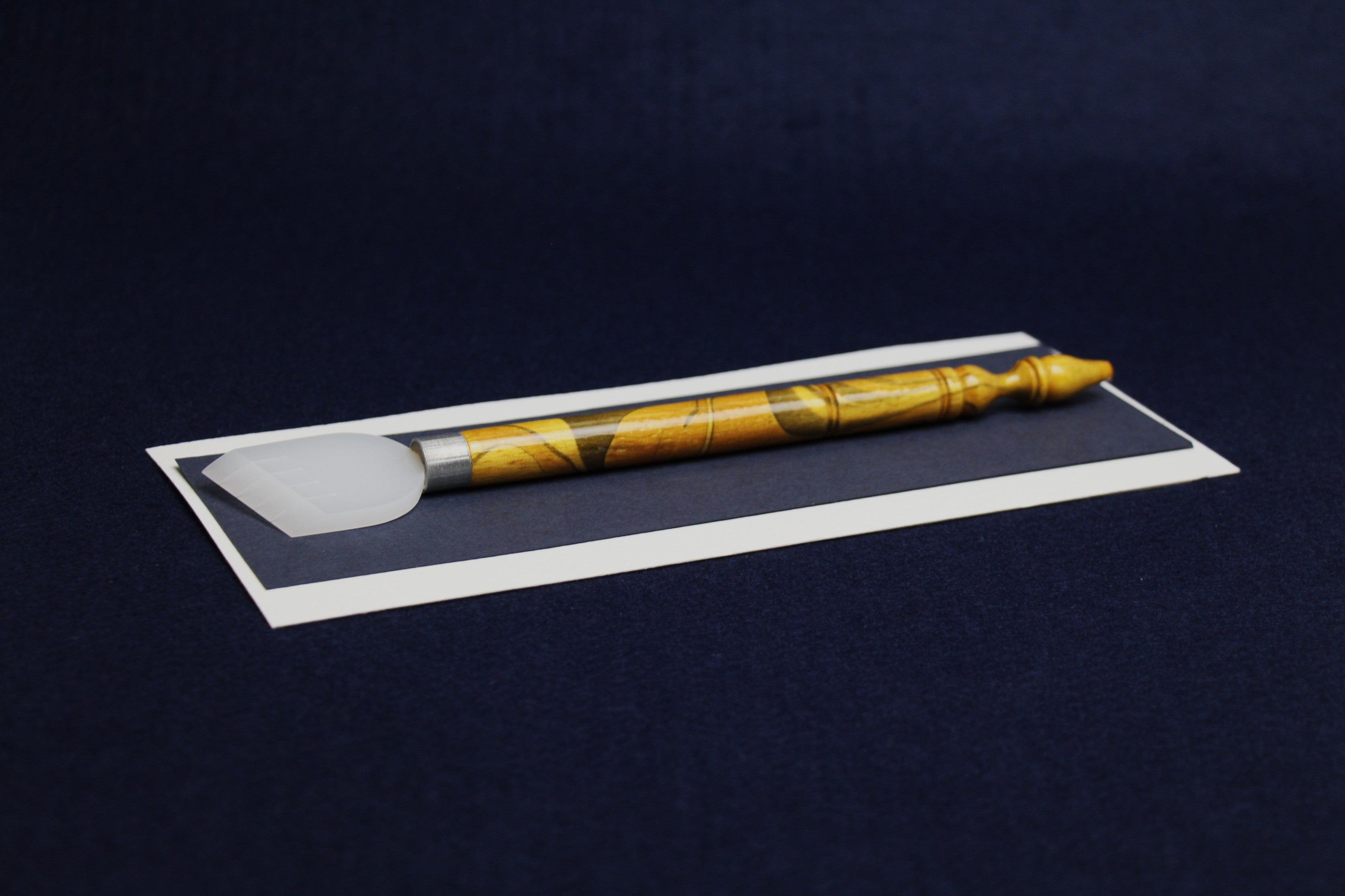 Wide pen with acrylic left oblique nib for Arabic calligraphy: 31 - 35 mm