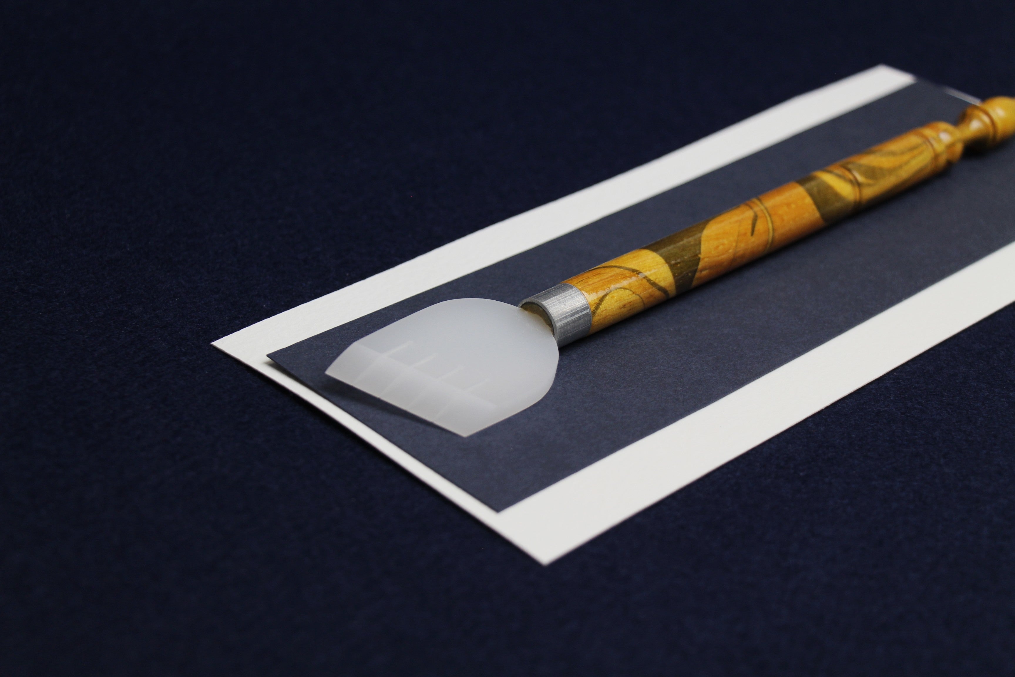 Wide pen with acrylic left oblique nib for Arabic calligraphy: 31 - 35 mm