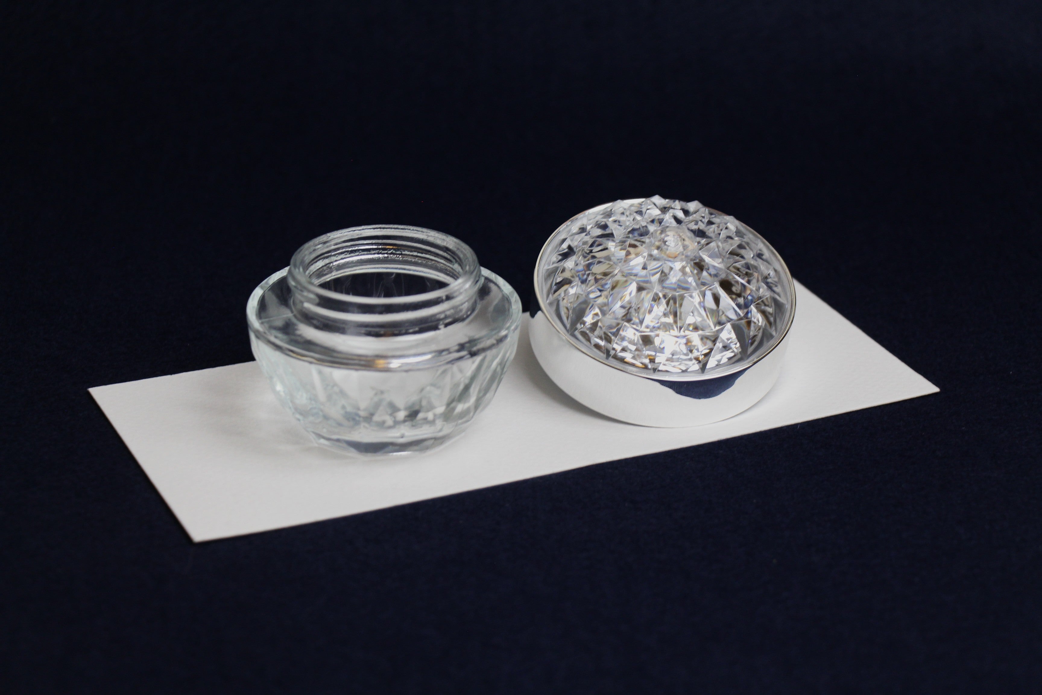 50 ml  glass ink pot with plastic, crystal like lid