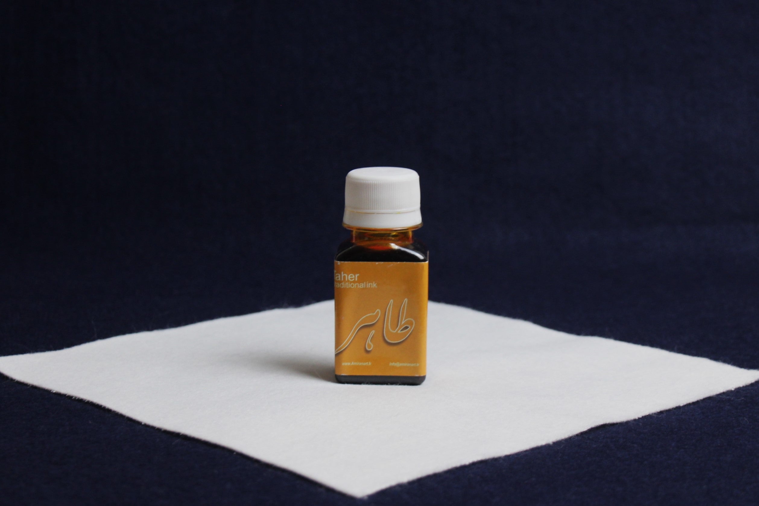 Taher traditional ink for Arabic calligraphy - saffron