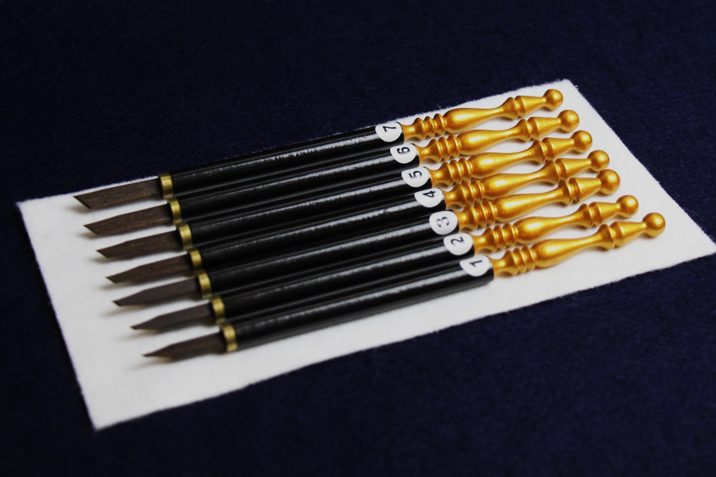 Set of 7 Javi qalam pens for Arabic calligraphy: 1 - 7 mm black and gold handle