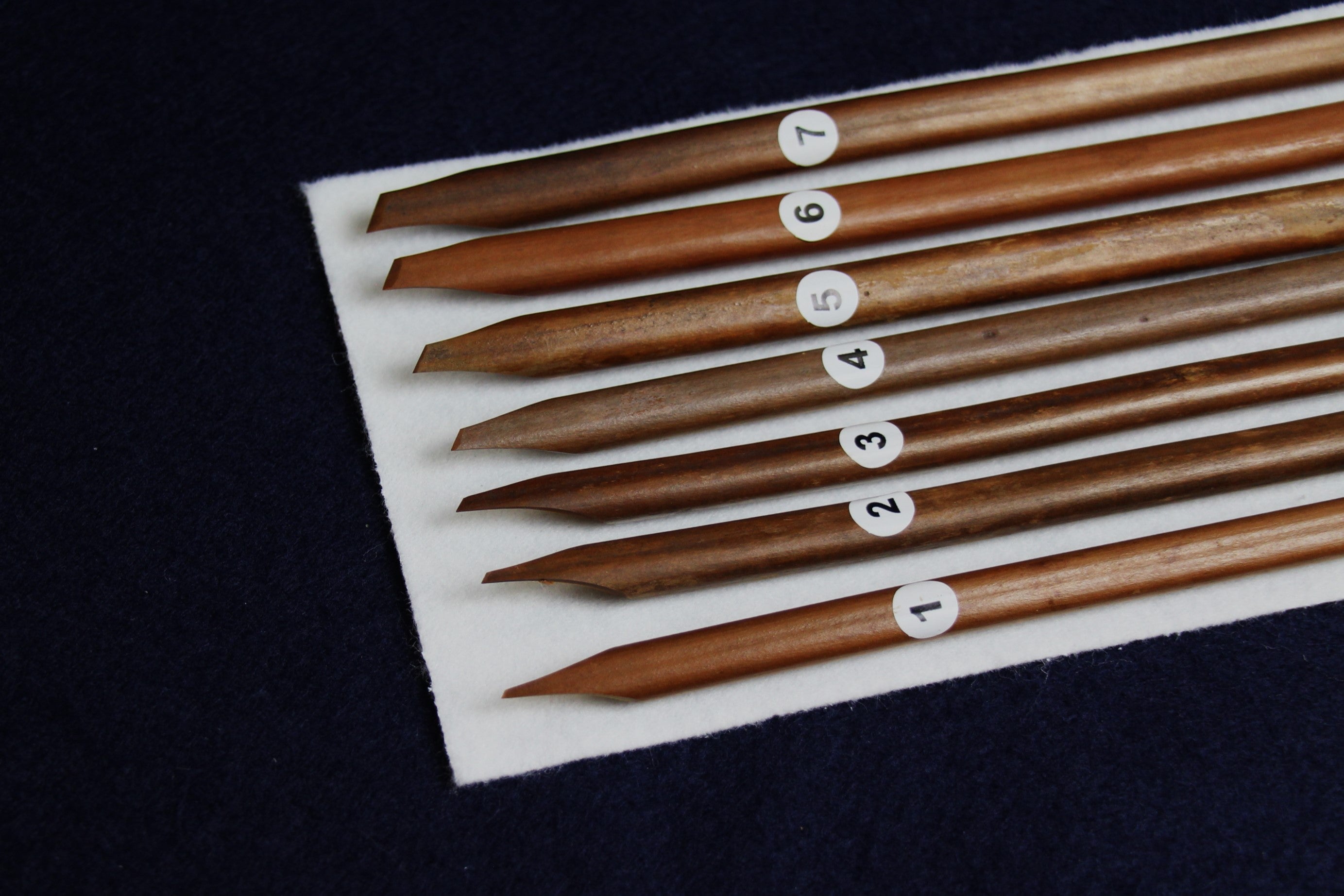 Left hand set of 7 light handam qalams for Arabic calligraphy: 1-7 mm