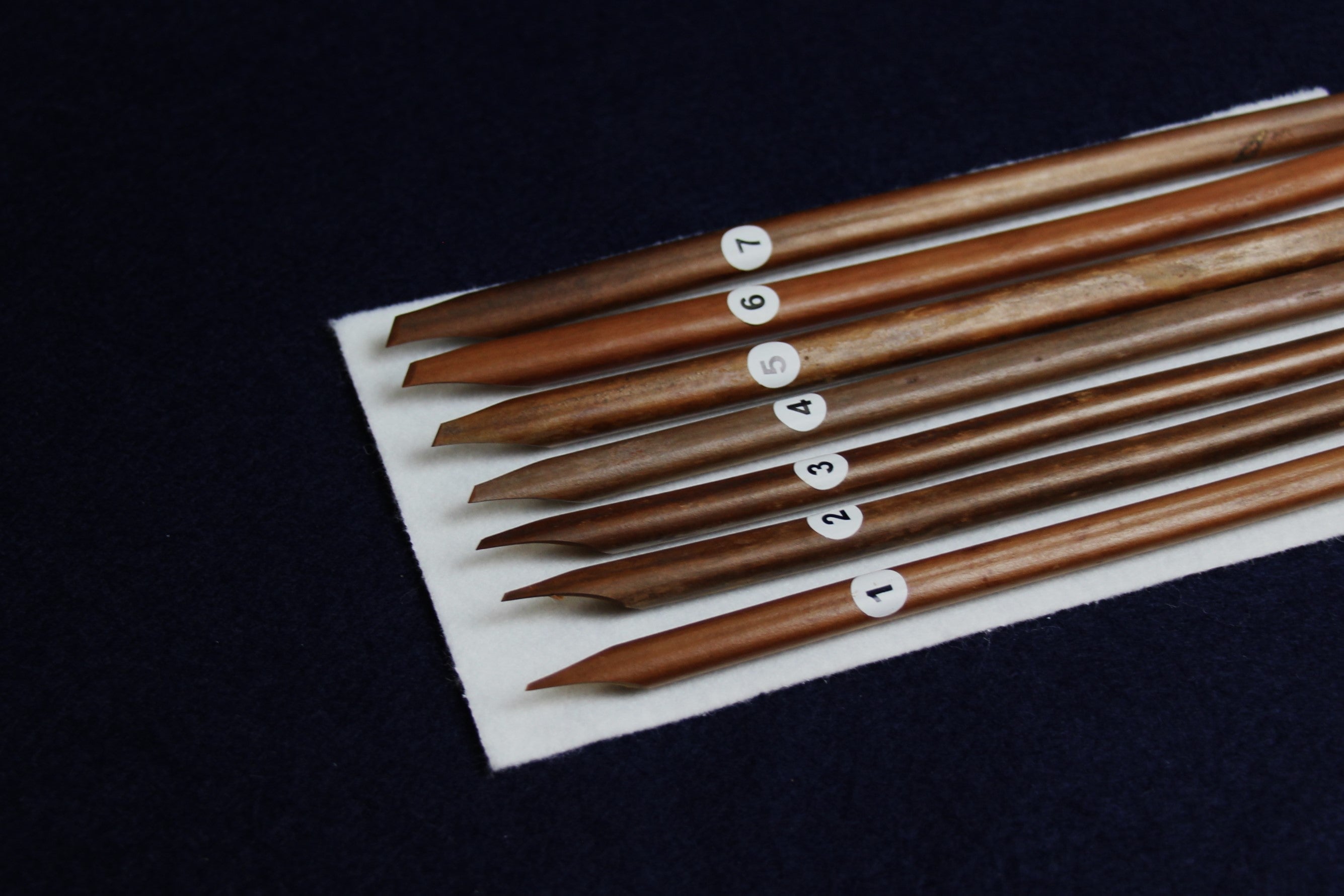 Left hand set of 7 light handam qalams, dip pens for Arabic calligraphy: 1-7 mm, right oblique nib
