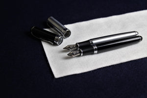 Jinhao X750 fountain pen with left oblique nib for Arabic calligraphy