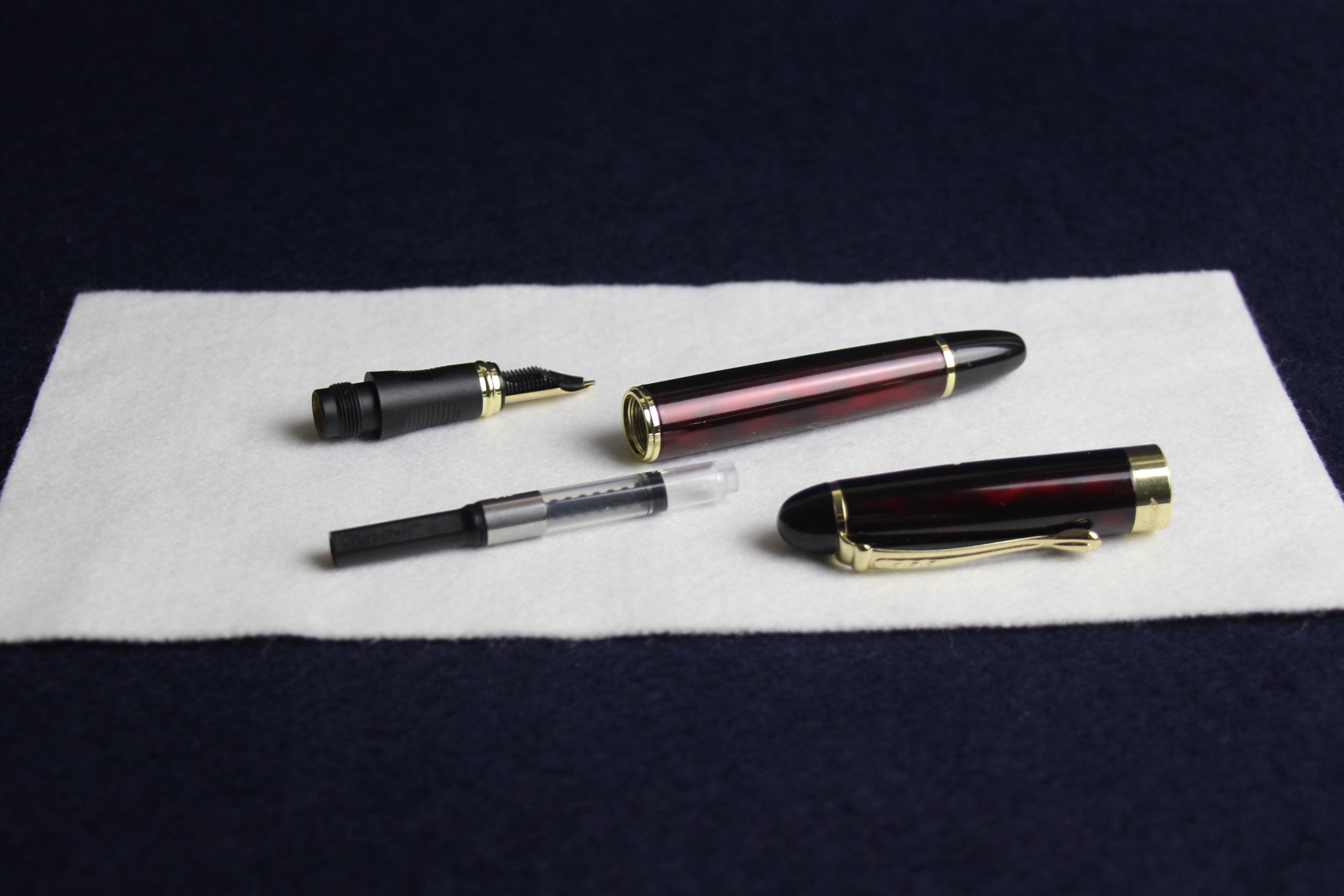 Jinhao X450 fountain pen with left oblique nib for Arabic calligraphy