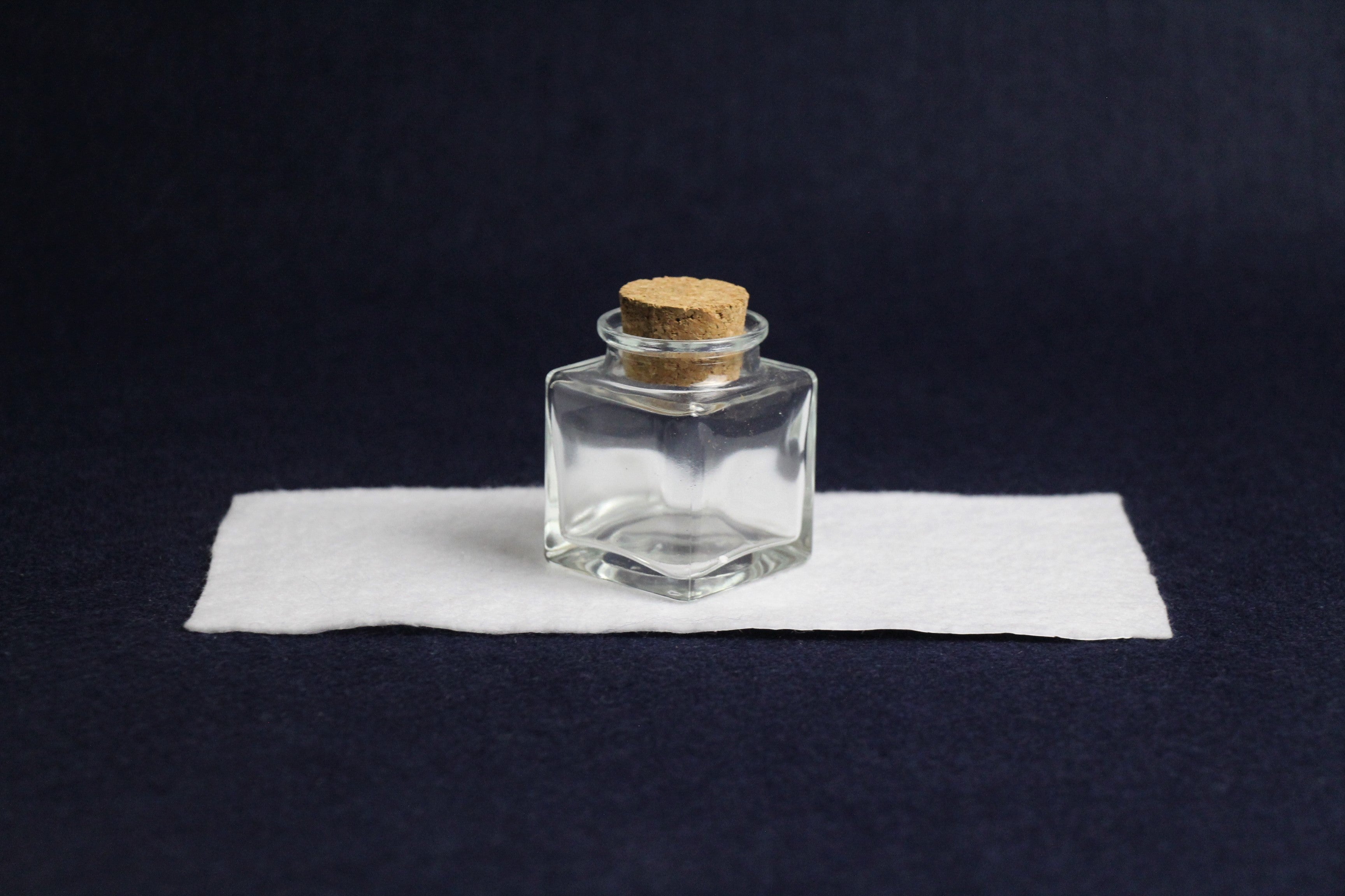 Square glass inkwell with cork stopper for Arabic calligraphy 2