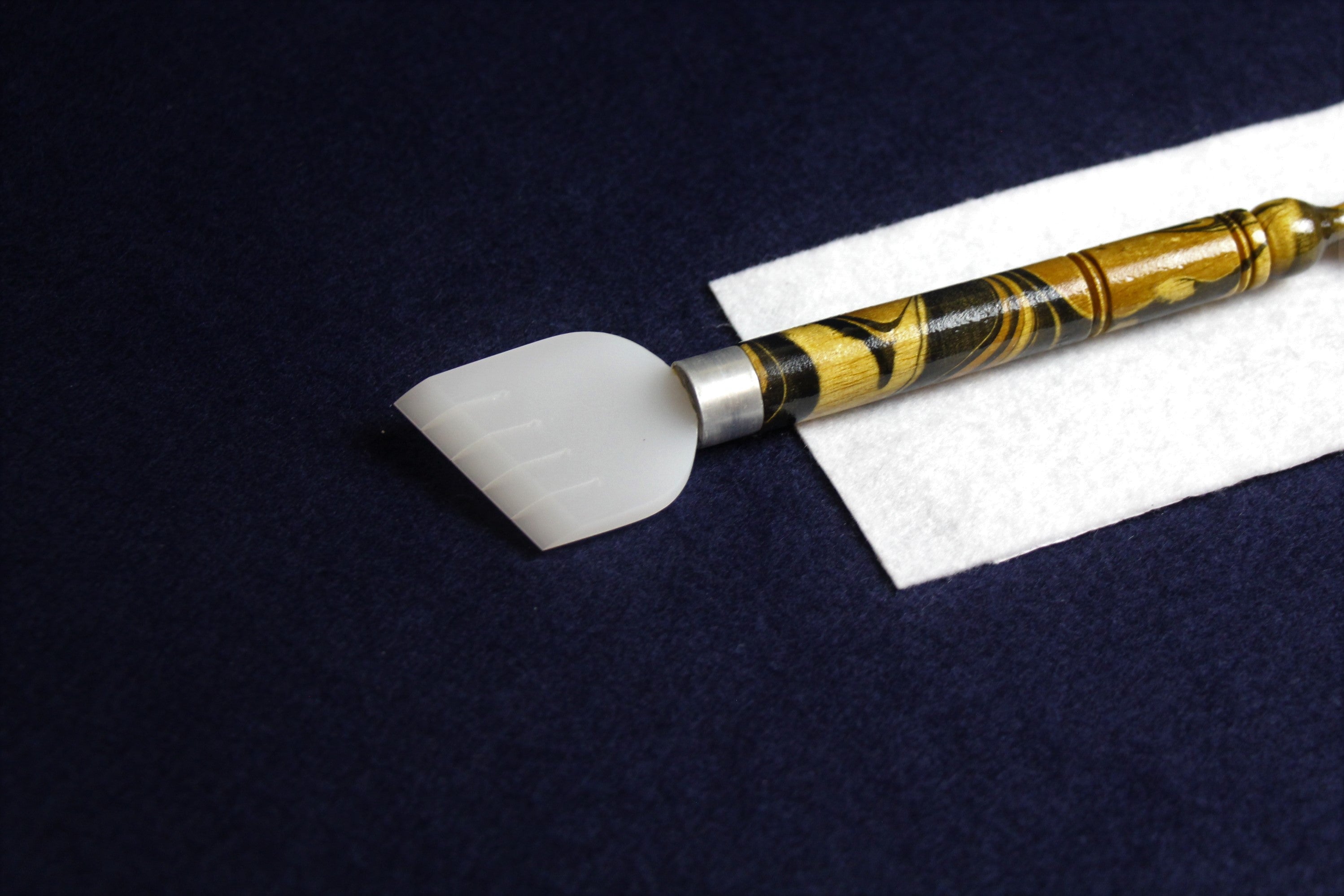 Single extra wide qalam pen with acrylic nib for Arabic calligraphy: from 36 to 40 mm