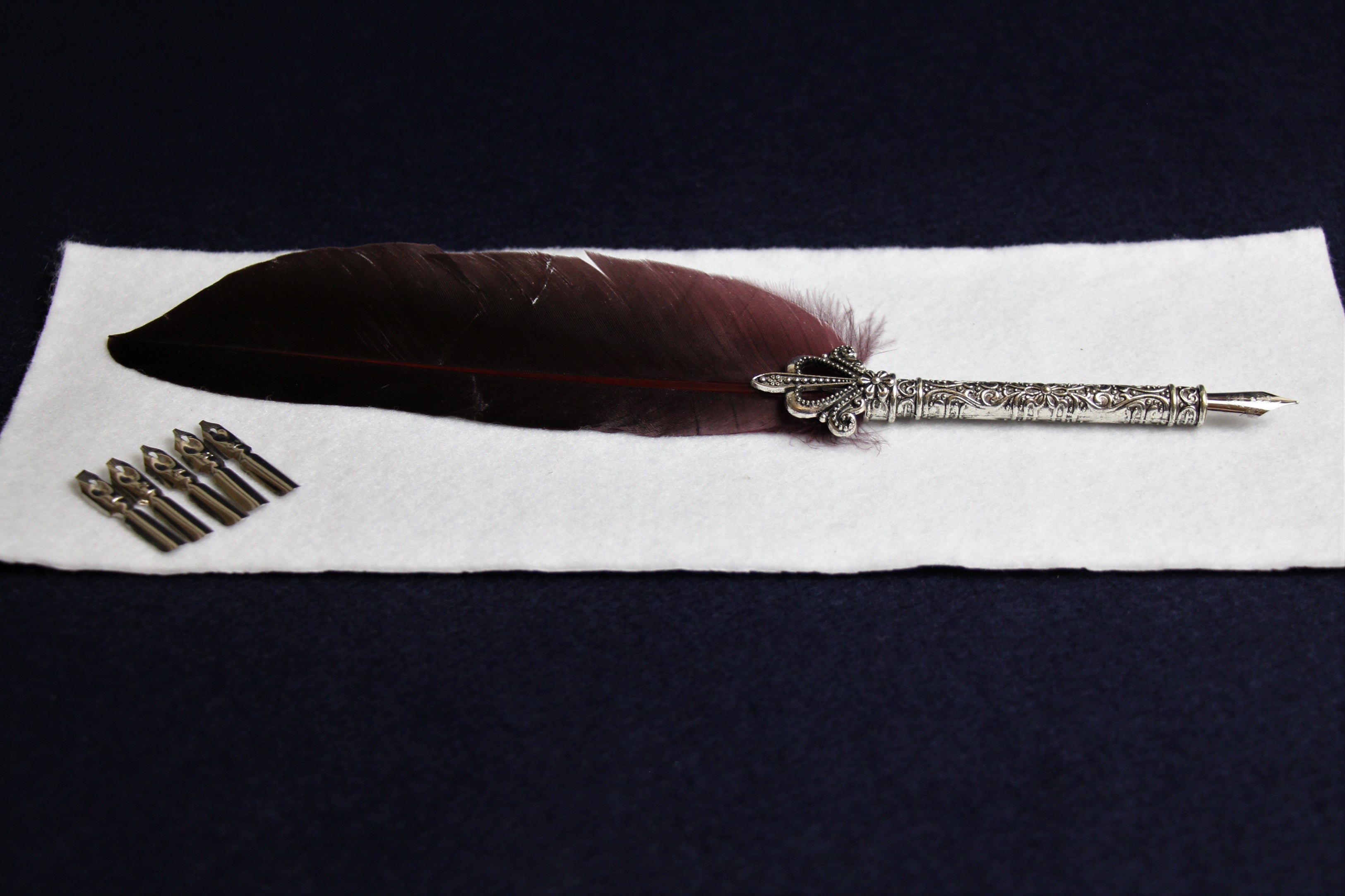 Small feather quill set for Arabic calligraphy burgundy