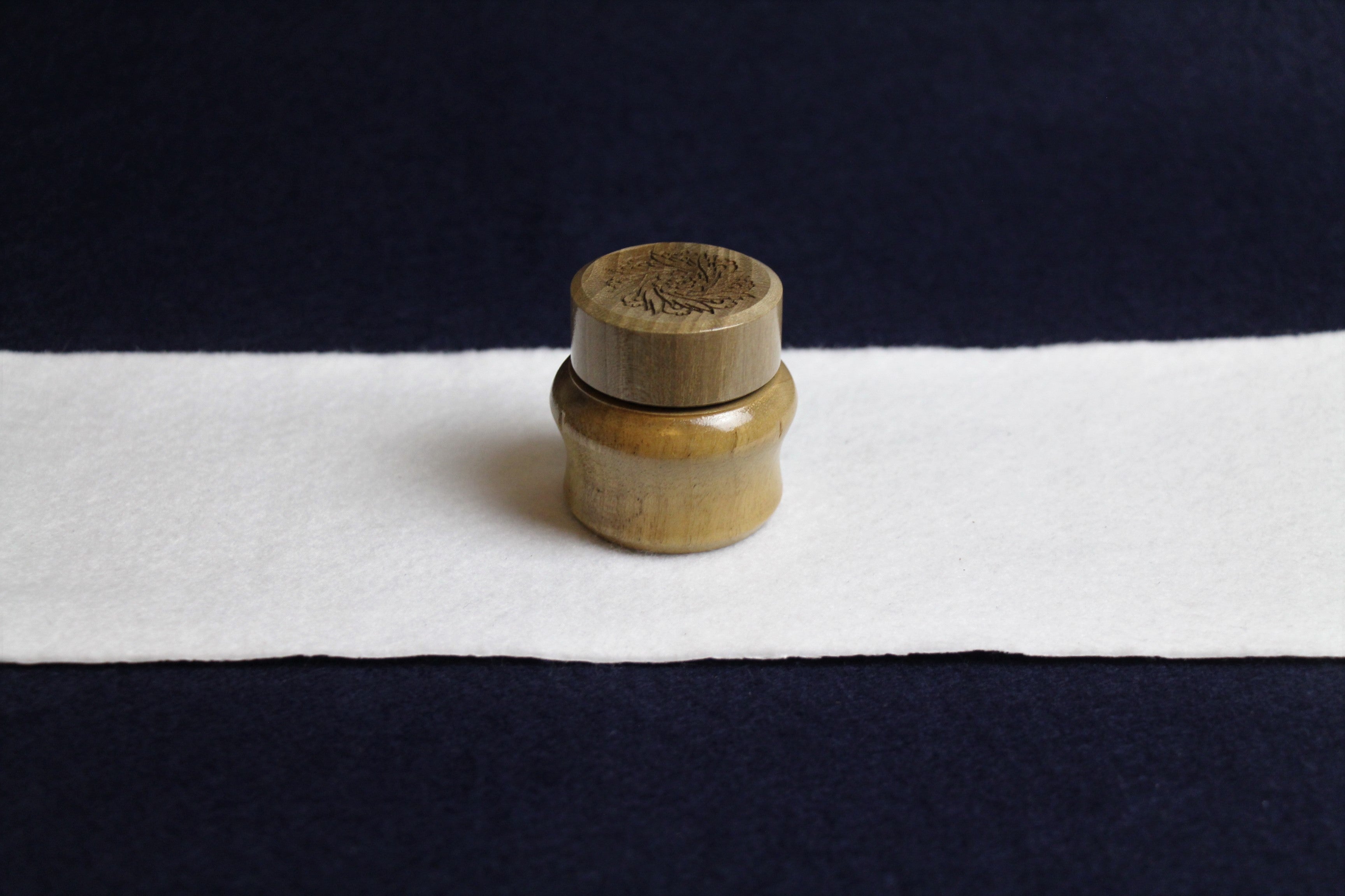 Small wooden inkwell with carved lid for Arabic calligraphy - various lid patterns