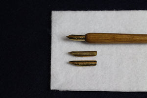 Set of 1 wooden handle and 3 brass left oblique nibs for Arabic calligraphy