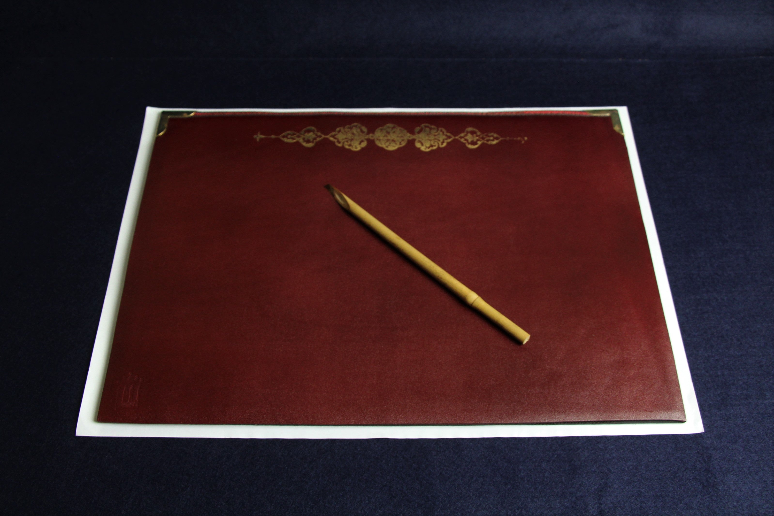 Leather writing mat for Arabic calligraphy burgundy